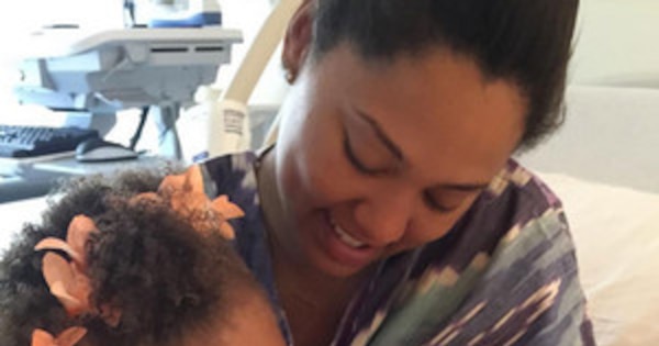 Stephen Curry Shows Off Precious First Photo of Newborn Daughter Ryan